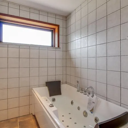 Gunkil - 800m From The Sea By Interhome Nyaraló *